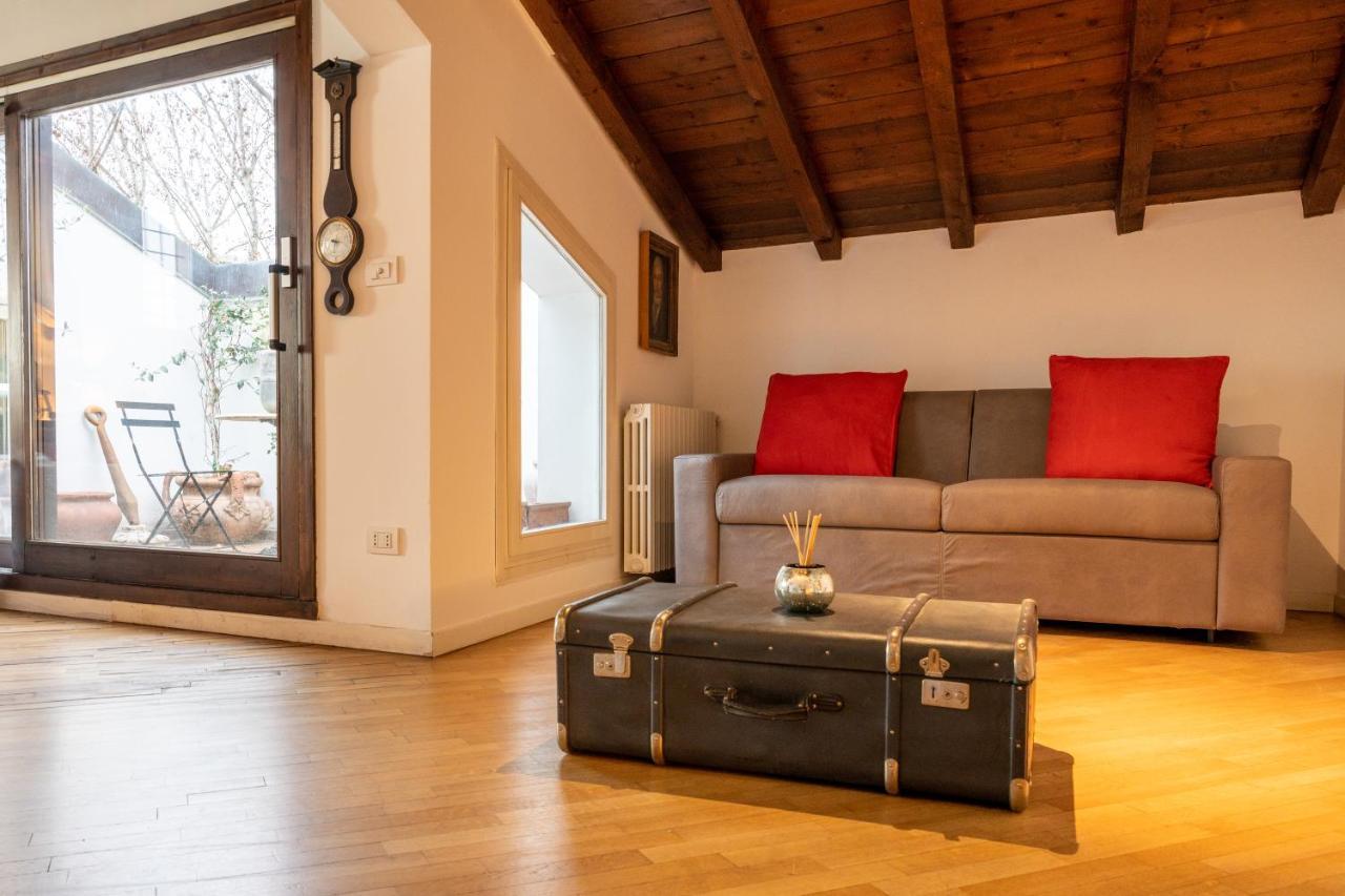 Al Platano Orientale Apartment Bologna Ngoại thất bức ảnh
